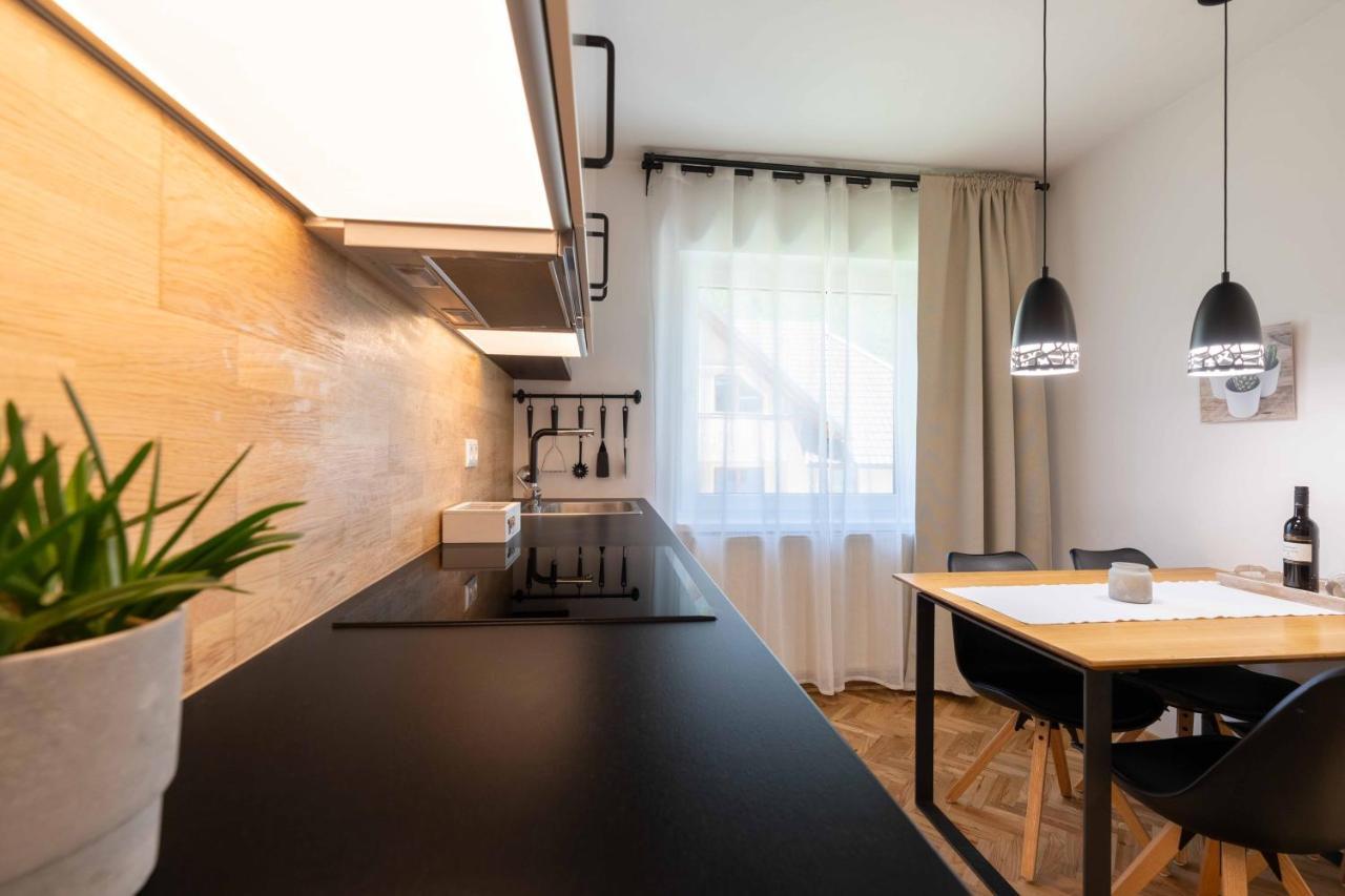 Apartma Pecek كْرانْيِسكا غورا المظهر الخارجي الصورة